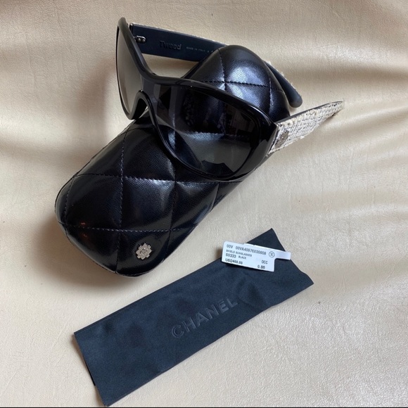 Chanel Black & White Tweed Sunglasses - Picture 12 of 12